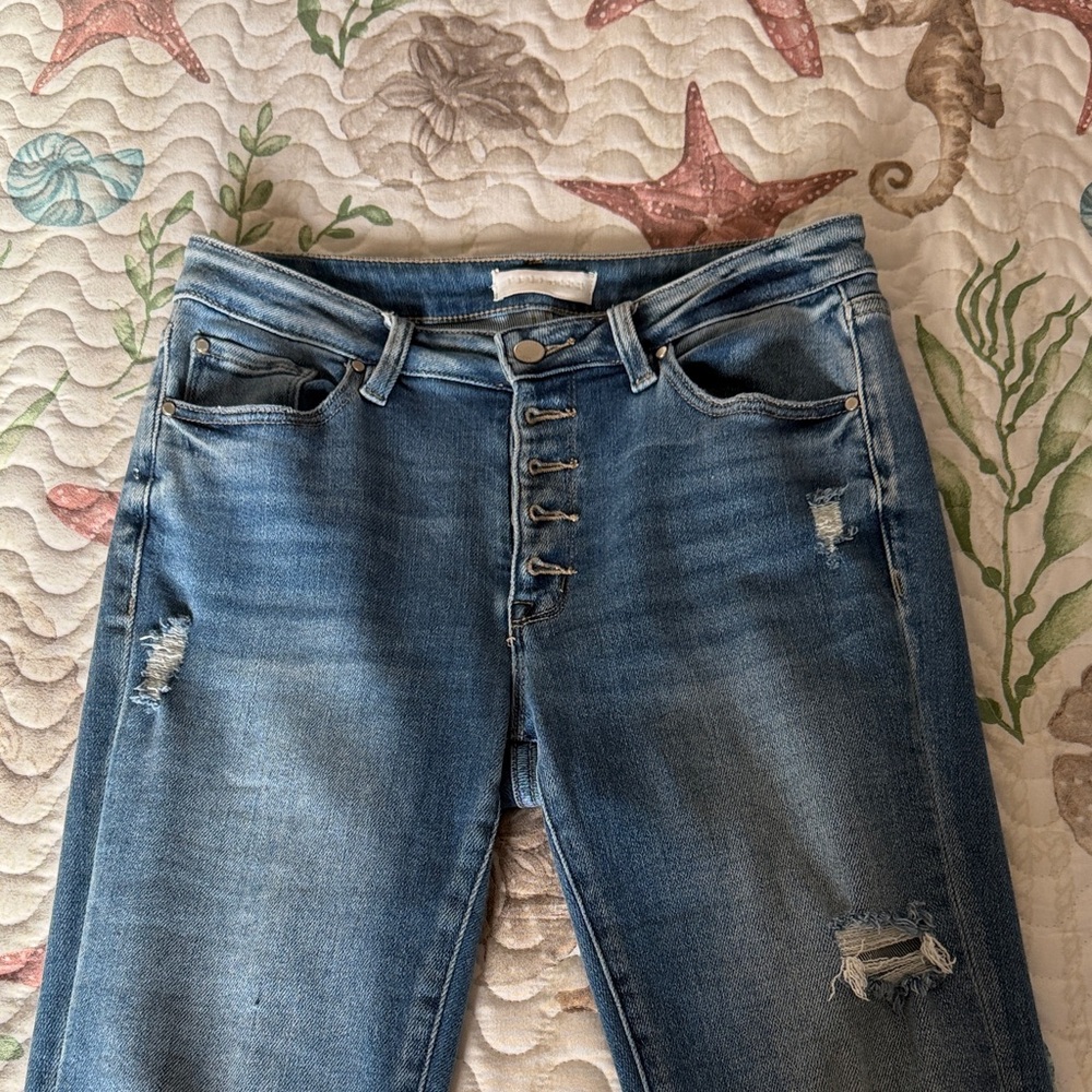 Petra 153 Stylish Blue Distressed Women Jeans. 9/28. Distressed